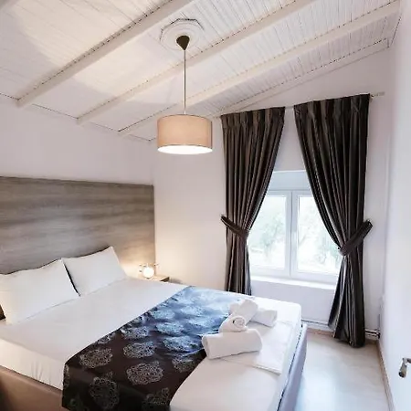 Our House 2 Luxury *