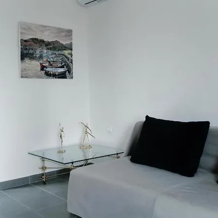 Our Luxury - * Palaiontsiflikion