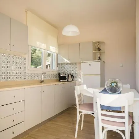Our Luxury - * Palaiontsiflikion